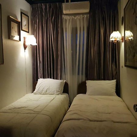 The Wilsons' Shangrila Bed & Breakfast Dumaguete City Exterior photo