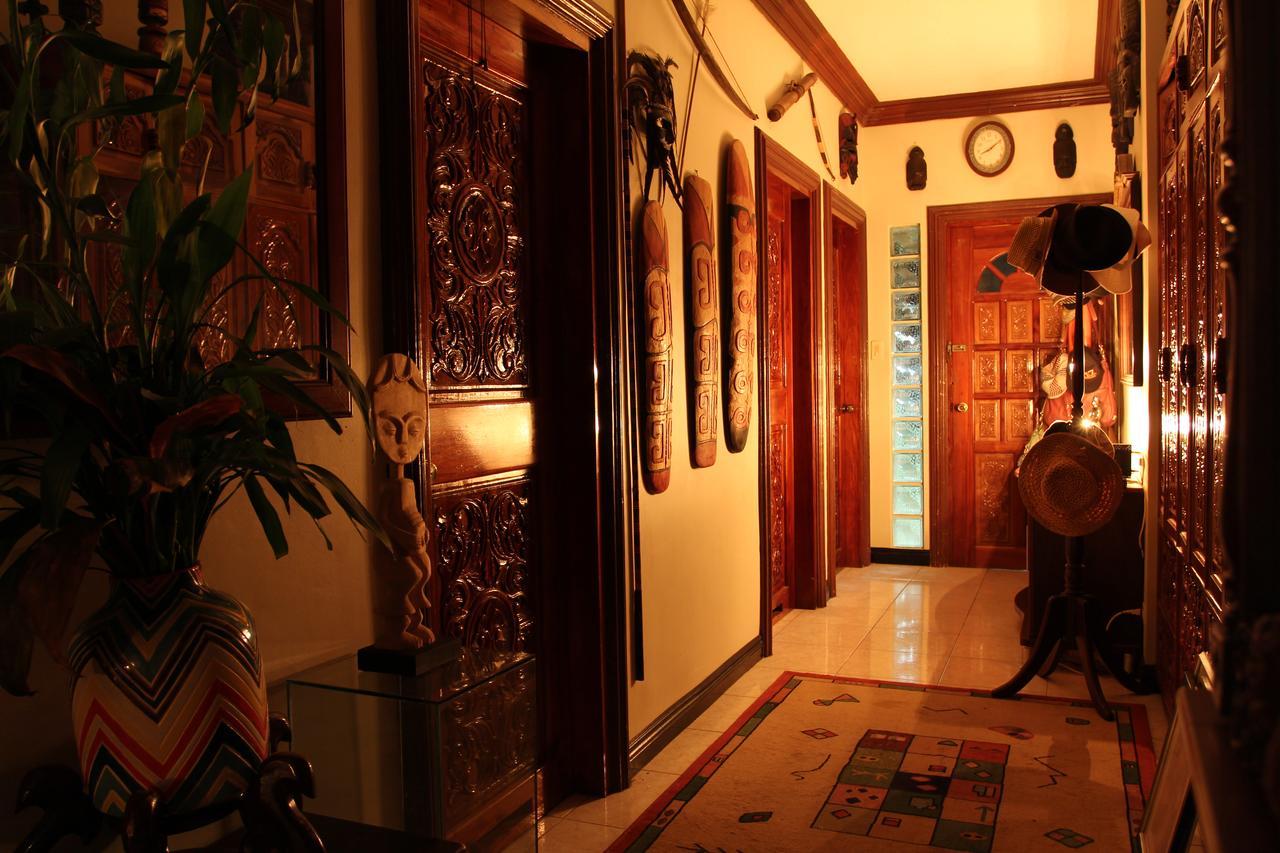 The Wilsons' Shangrila Bed & Breakfast Dumaguete City Exterior photo