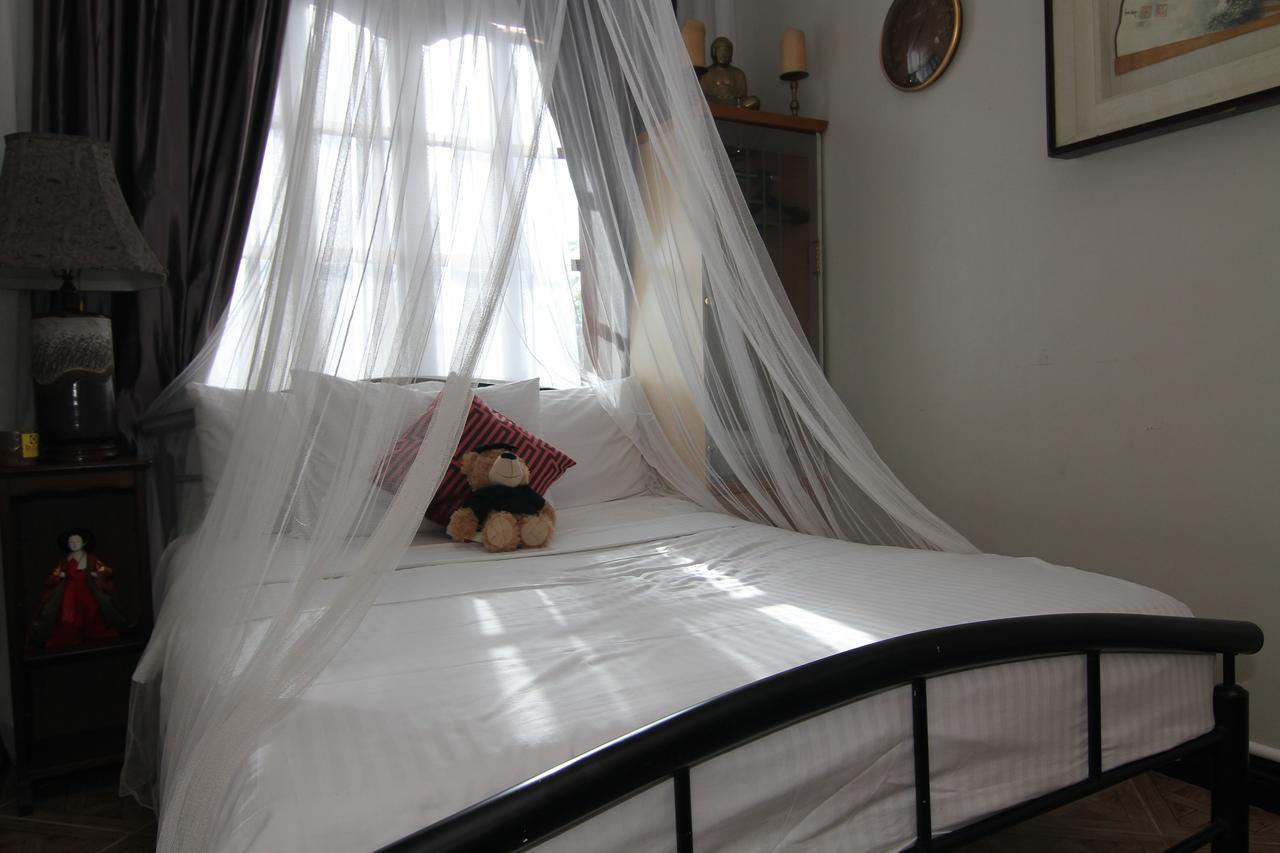 The Wilsons' Shangrila Bed & Breakfast Dumaguete City Exterior photo