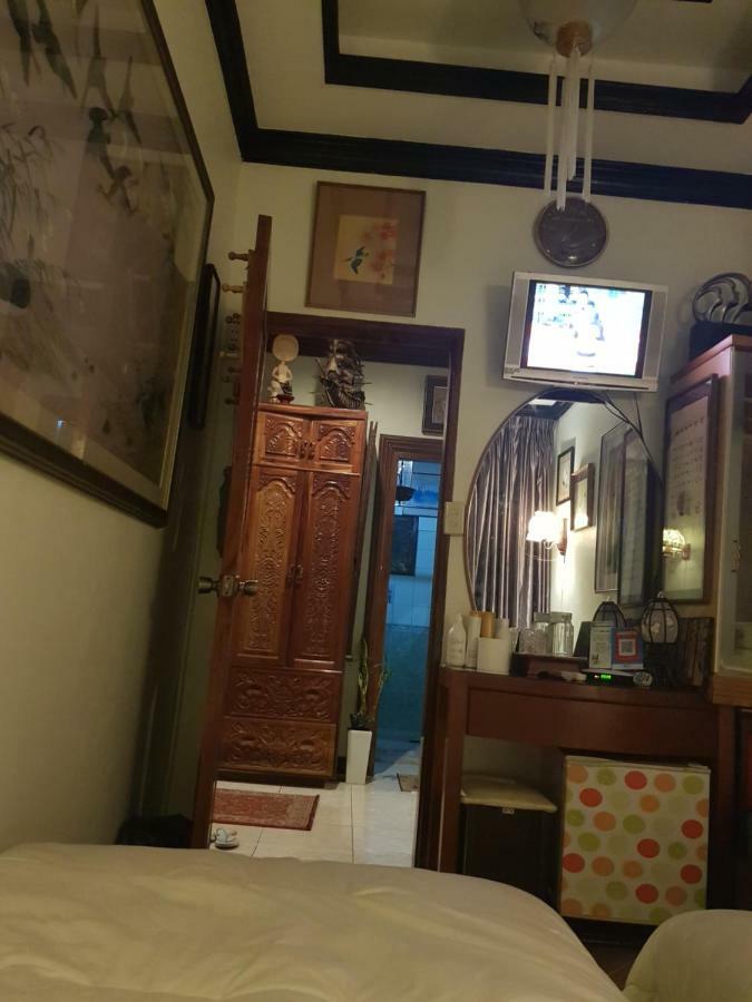 The Wilsons' Shangrila Bed & Breakfast Dumaguete City Exterior photo